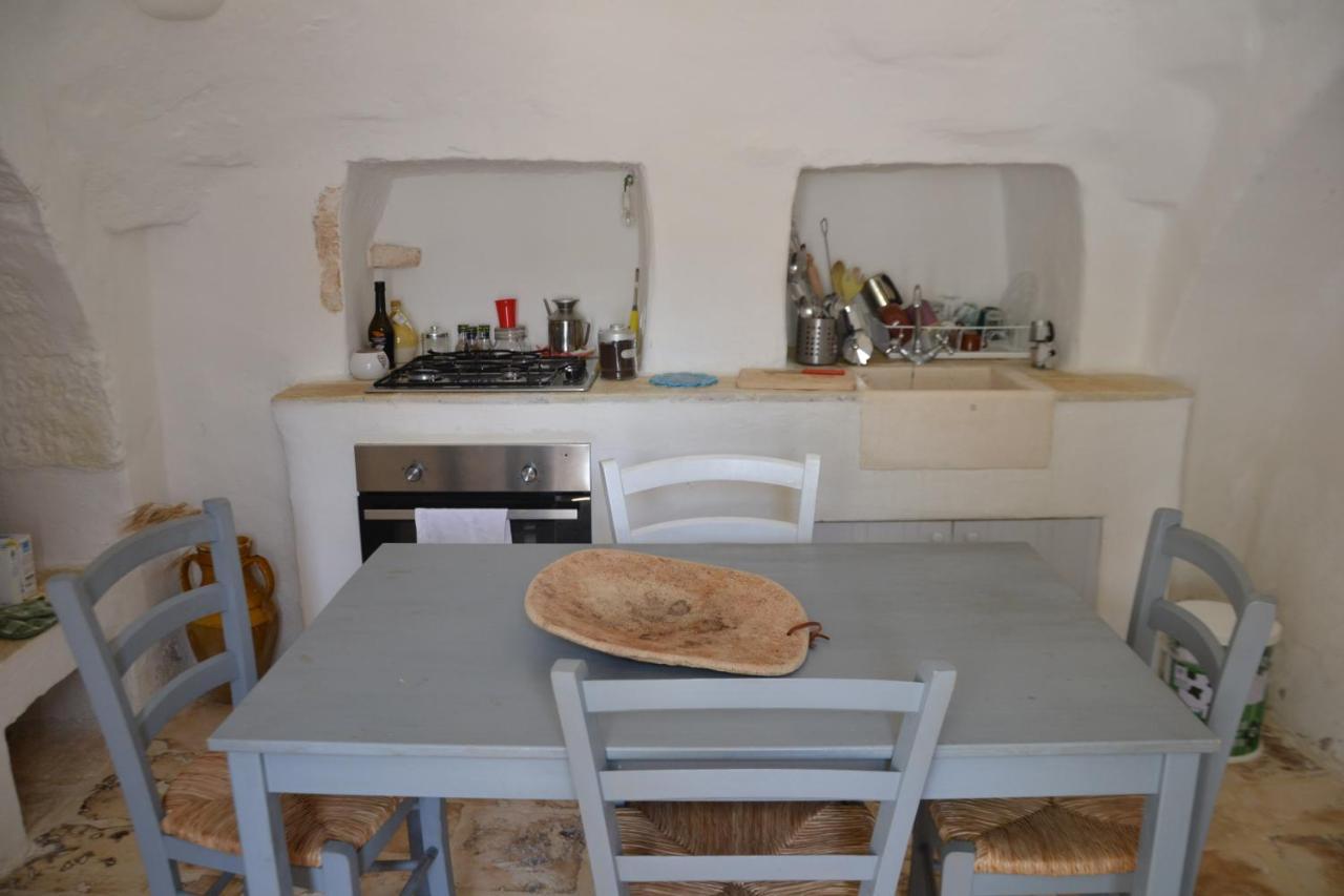 Trullo Piccola Contrada Pensionat Locorotondo Exteriör bild