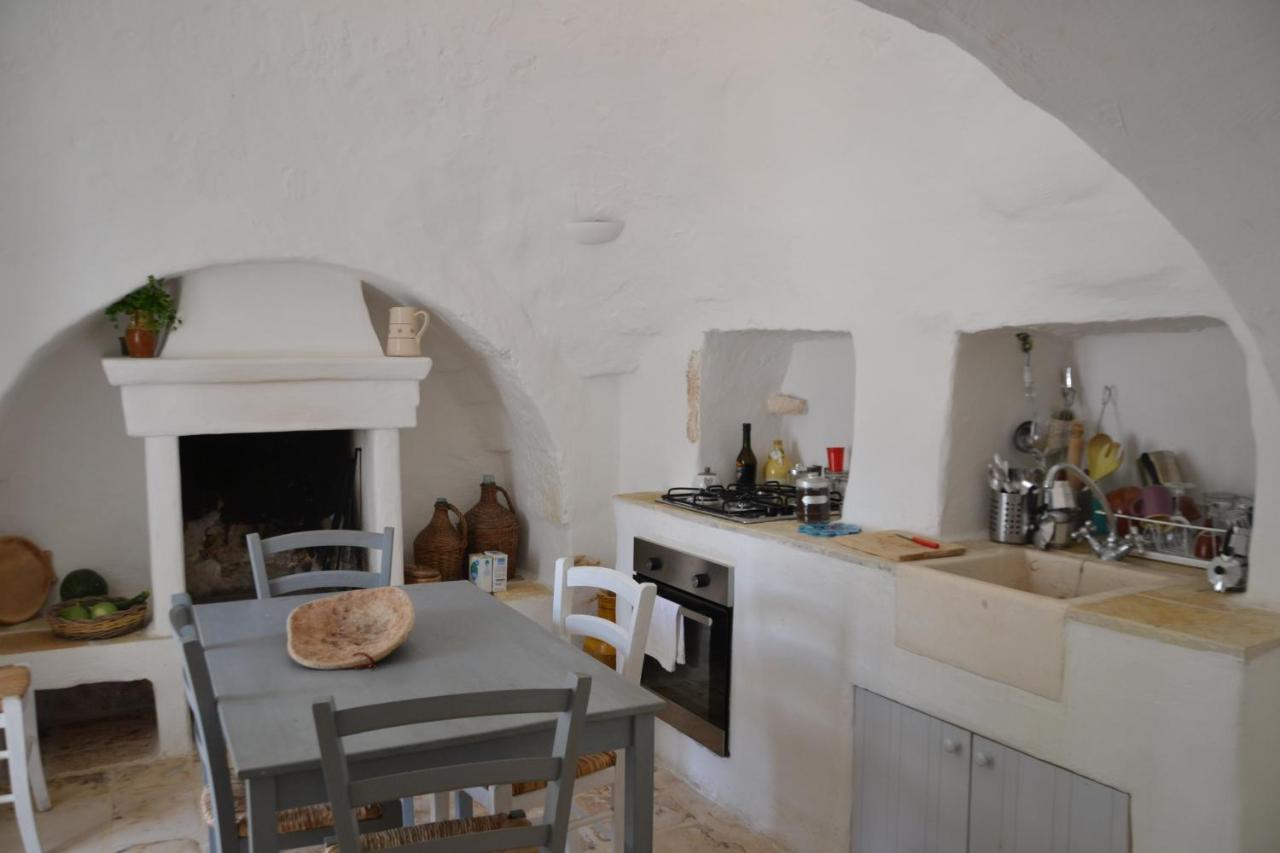 Trullo Piccola Contrada Pensionat Locorotondo Exteriör bild