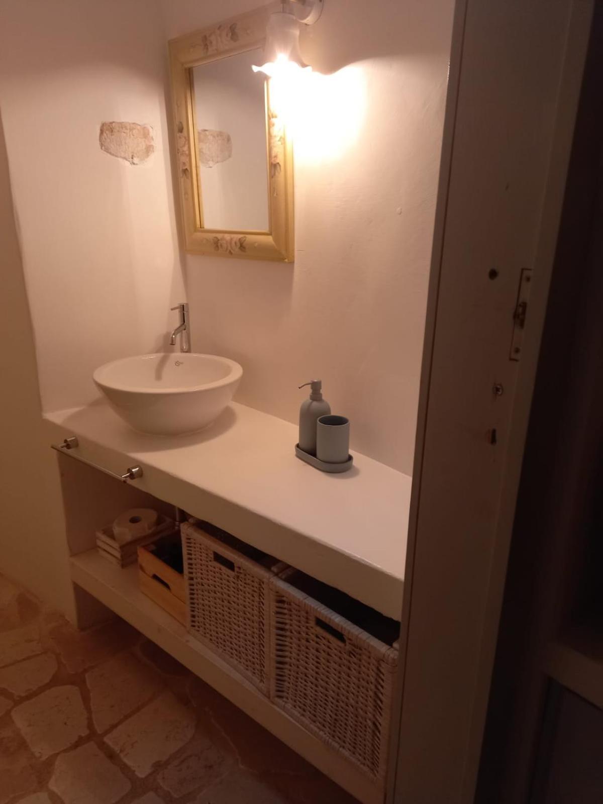 Trullo Piccola Contrada Pensionat Locorotondo Exteriör bild