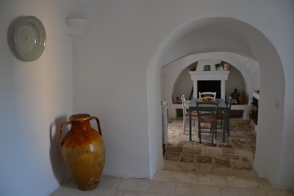 Trullo Piccola Contrada Pensionat Locorotondo Exteriör bild