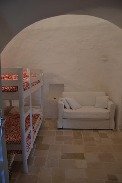 Trullo Piccola Contrada Pensionat Locorotondo Exteriör bild